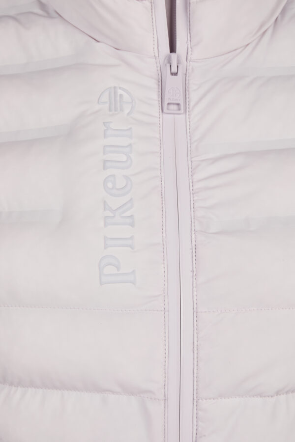 Pikeur Quilted Vest 7002 Athleisure - Image 4